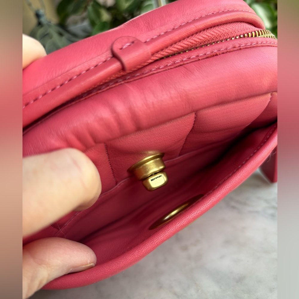 Coach Coral Quilted Mini Crossbody with Gold Turn-Lock and Removable Strap - Picture 5 of 16